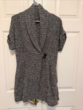 Short-Sleeve Shawl Collar Cardigan Sweater - Gray